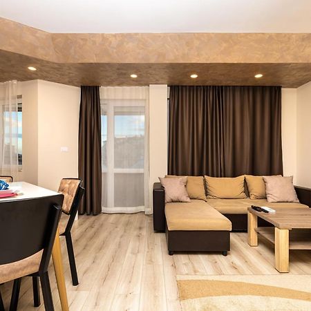 Sunny 1Bd Apartment In Old Town By Flat Mаnager Plovdiv Exterior photo
