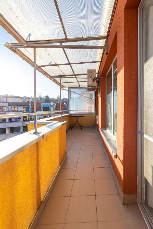 Sunny 1Bd Apartment In Old Town By Flat Mаnager Plovdiv Exterior photo